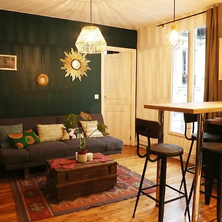 Nice Warm Apartment Near Montmartre! Daire Paris