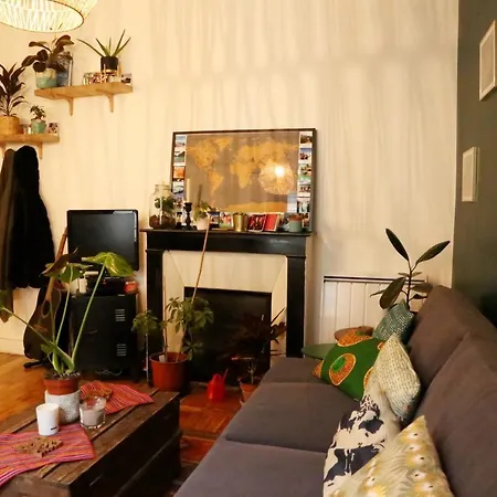 Nice Warm Apartment Near Montmartre!