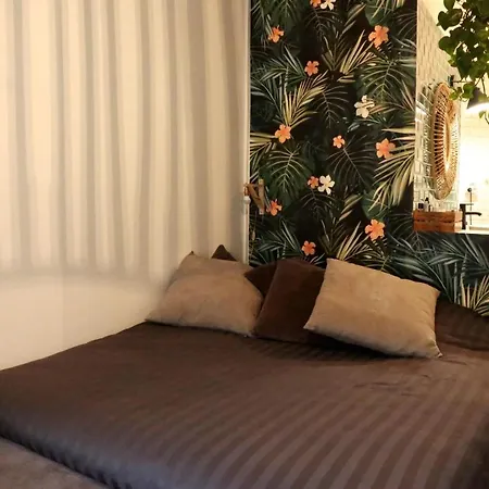 Nice Warm Apartment Near Montmartre!