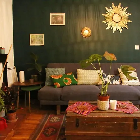 Daire Nice Warm Apartment Near Montmartre! Paris